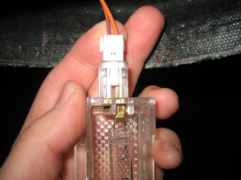 Chrysler-200-Trunk-Light-Bulb-Replacement-Guide-010