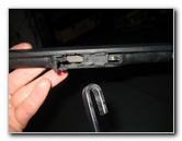 Chrysler-200-Windshield-Wiper-Blades-Replacement-Guide-011