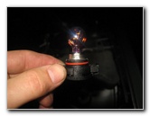 Chrysler-300-Headlight-Bulbs-Replacement-Guide-039