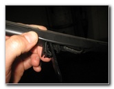 Chrysler-300-Windshield-Wiper-Blades-Replacement-Guide-008