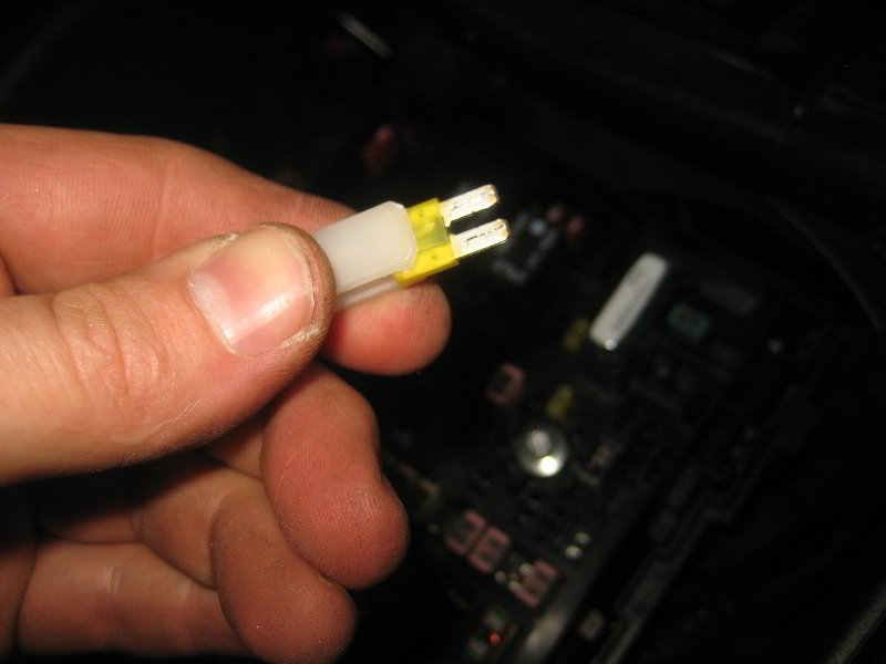 Chrysler-Pacifica-Minivan-Electrical-Fuse-Replacement-Guide-011