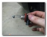 Chrysler-Pacifica-Minivan-Fog-Light-Bulbs-Replacement-Guide-019