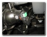 Chrysler-Pacifica-Minivan-Fog-Light-Bulbs-Replacement-Guide-023