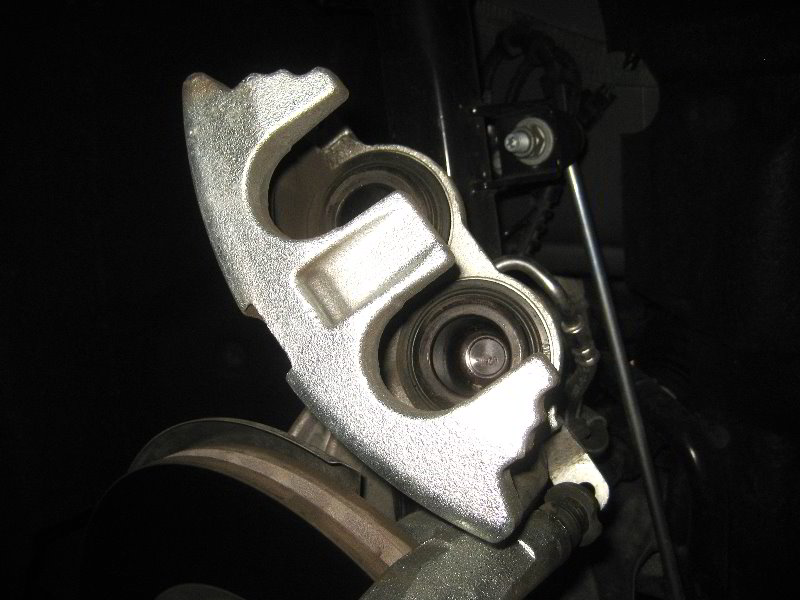 Chrysler-Pacifica-Minivan-Front-Brake-Pads-Replacement-Guide-013