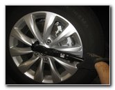 Chrysler-Pacifica-Minivan-Front-Brake-Pads-Replacement-Guide-036