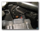 Chrysler-Pacifica-Minivan-Headlight-Bulbs-Replacement-Guide-005