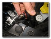 Chrysler-Pacifica-Minivan-Headlight-Bulbs-Replacement-Guide-008