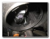 Chrysler-Pacifica-Minivan-Headlight-Bulbs-Replacement-Guide-014