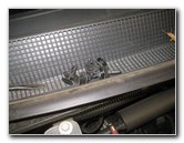 Chrysler-Pacifica-Minivan-Headlight-Bulbs-Replacement-Guide-037