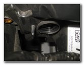 Chrysler-Pacifica-Minivan-Headlight-Bulbs-Replacement-Guide-045