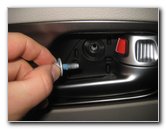 Chrysler-Pacifica-Minivan-Interior-Door-Panel-Removal-Guide-008