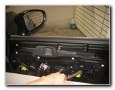 Chrysler-Pacifica-Minivan-Interior-Door-Panel-Removal-Guide-016