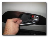 Chrysler-Pacifica-Minivan-Interior-Door-Panel-Removal-Guide-052
