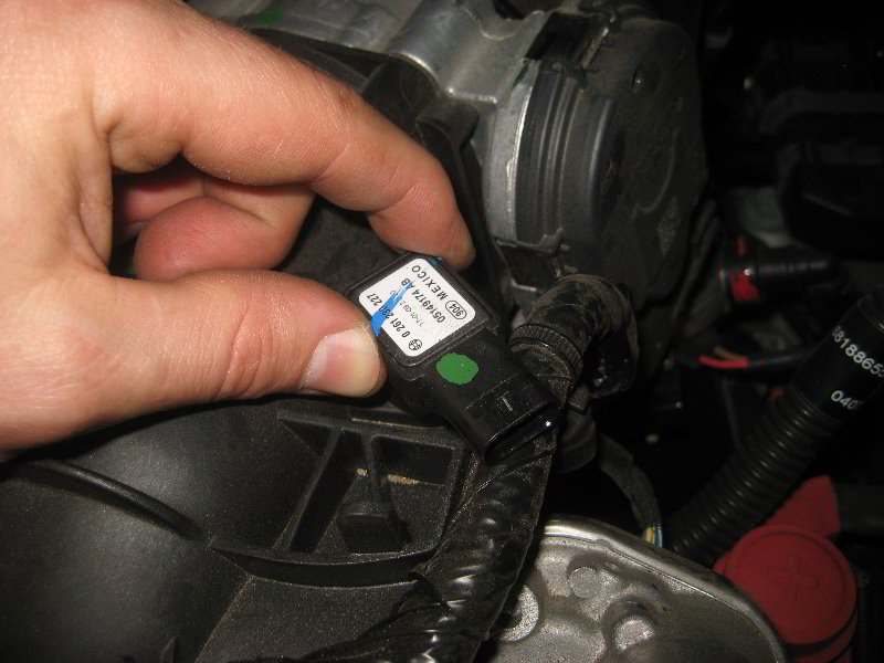Chrysler-Pacifica-Minivan-MAP-Sensor-Replacement-Guide-013