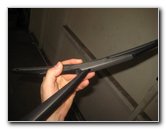 Chrysler-Pacifica-Minivan-Rear-Wiper-Blade-Replacement-Guide-014