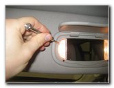 Chrysler-Pacifica-Minivan-Vanity-Mirror-Light-Bulbs-Replacement-Guide-003