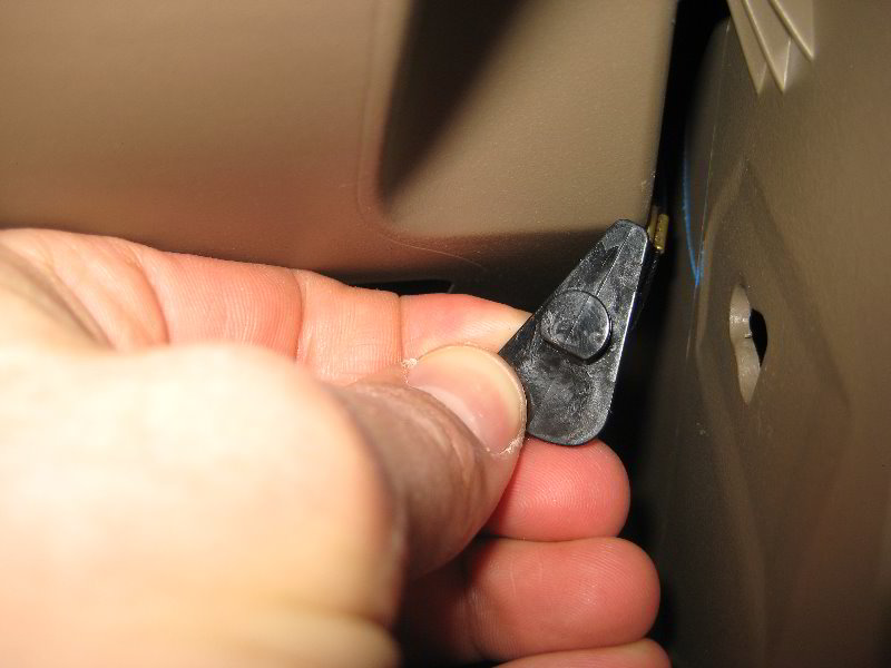 Chrysler-Town-and-Country-HVAC-Cabin-Air-Filter-Replacement-Guide-005