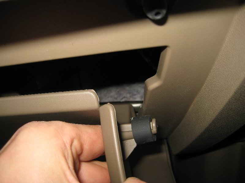 Chrysler-Town-and-Country-HVAC-Cabin-Air-Filter-Replacement-Guide-022