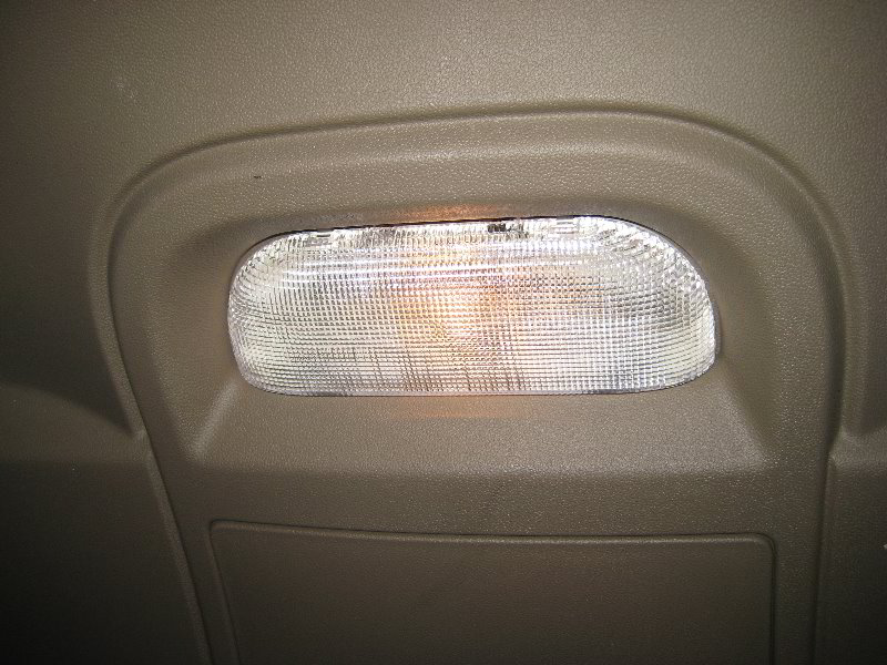 Chrysler-Town-and-Country-Cargo-Area-Light-Bulb-Replacement-Guide-020