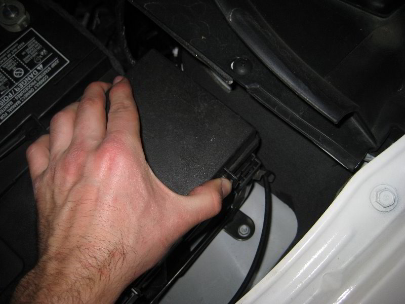 Chrysler-Town-and-Country-Electrical-Fuse-Replacement-Guide-003