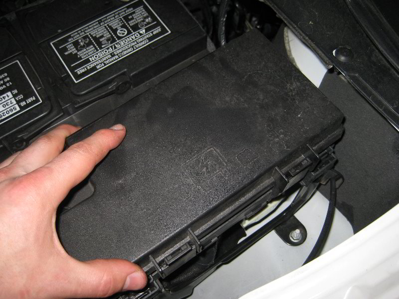 Chrysler-Town-and-Country-Electrical-Fuse-Replacement-Guide-012