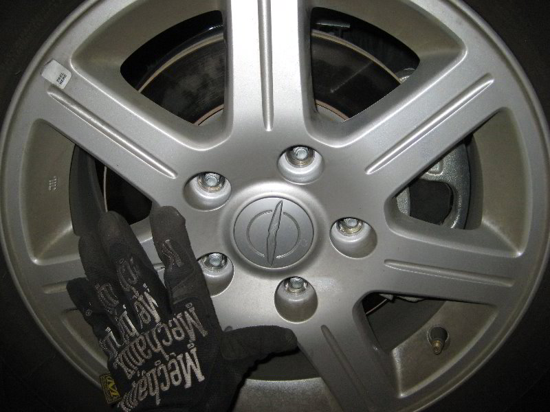 Chrysler-Town-and-Country-Front-Brake-Pads-Replacement-Guide-034