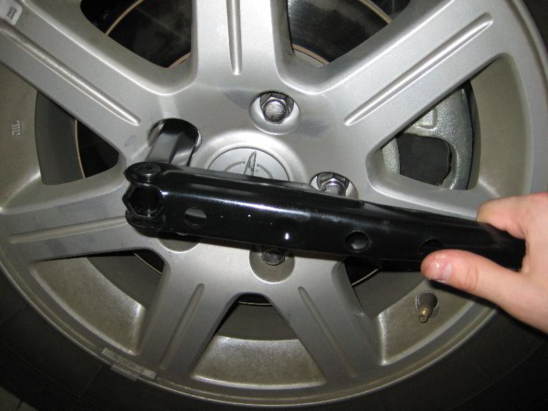 ChryslerTownandCountryFrontBrakePadsReplacementGuide036