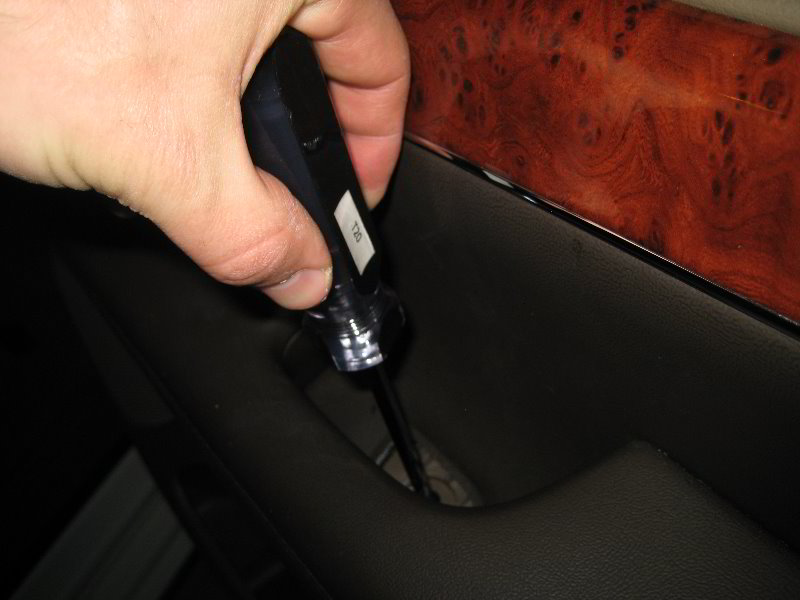 Chrysler-Town-and-Country-Interior-Door-Panel-Removal-Guide-008