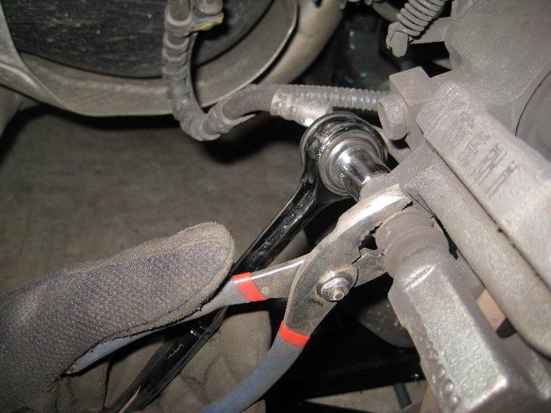 Chrysler-Town-and-Country-Rear-Brake-Pads-Replacement-Guide-009