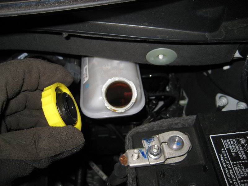 Chrysler-Town-and-Country-Rear-Brake-Pads-Replacement-Guide-021