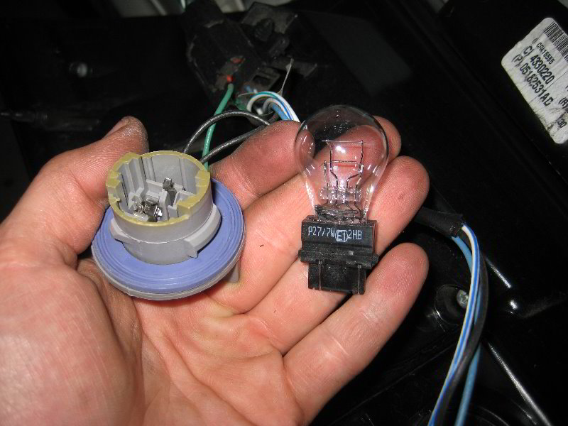 Chrysler Town And Country Tail Light Bulb Replacement 2006 Chrysler Town And Country Brake Light Bulb