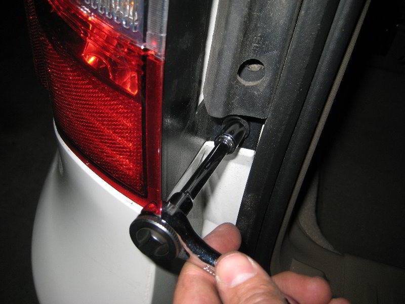 Chrysler-Town-and-Country-Tail-Light-Bulbs-Replacement-Guide-023