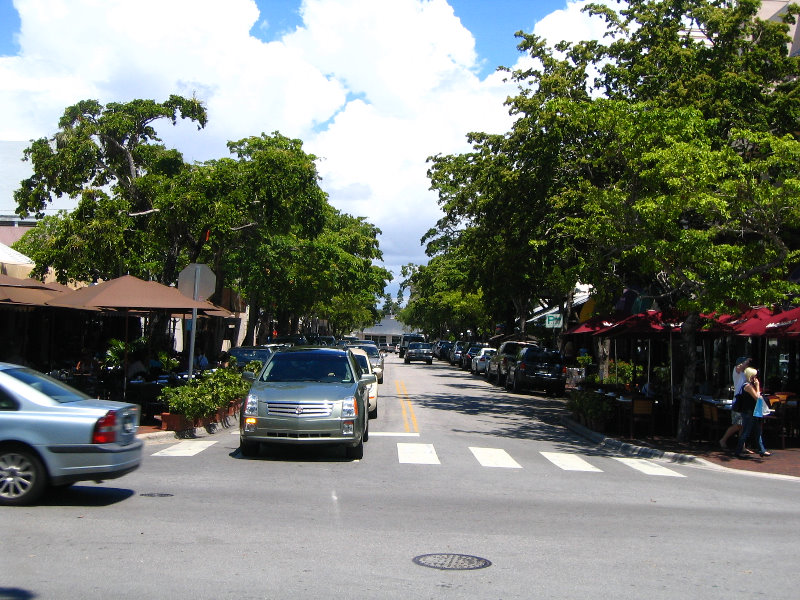 CocoWalk-Coconut-Grove-Miami-FL-005