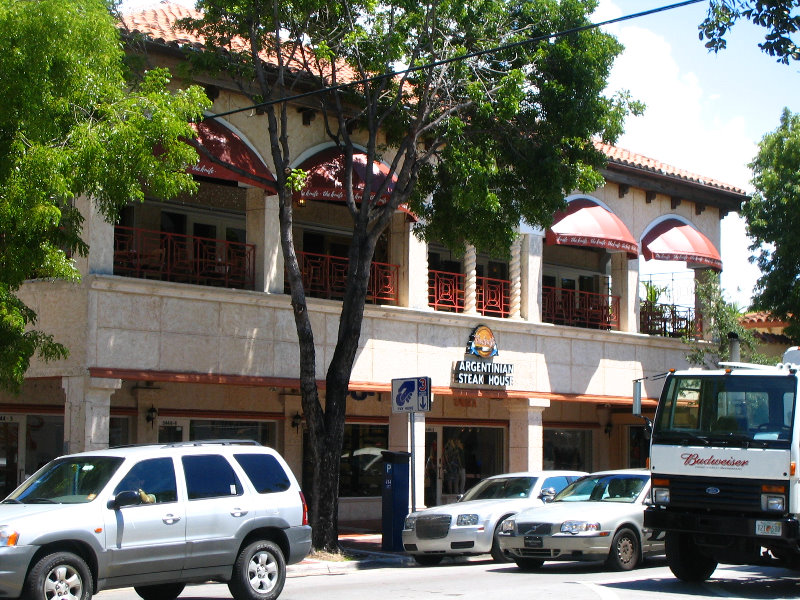 CocoWalk-Coconut-Grove-Miami-FL-007