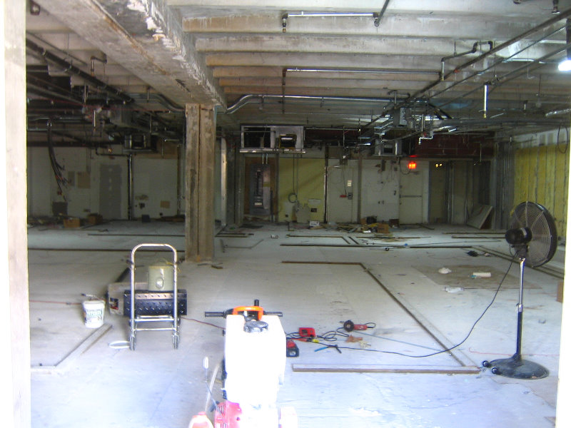 CocoWalk-Coconut-Grove-Miami-FL-028