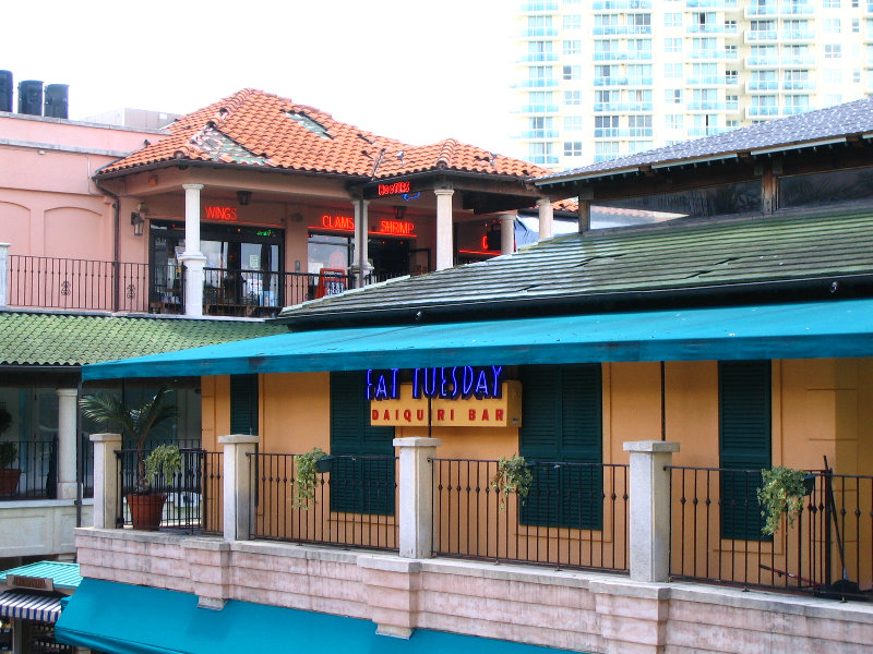 CocoWalk-Coconut-Grove-Miami-FL-029