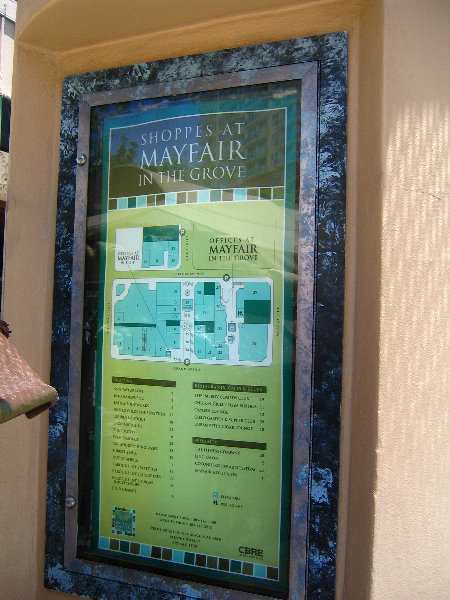 CocoWalk-Coconut-Grove-Miami-FL-043