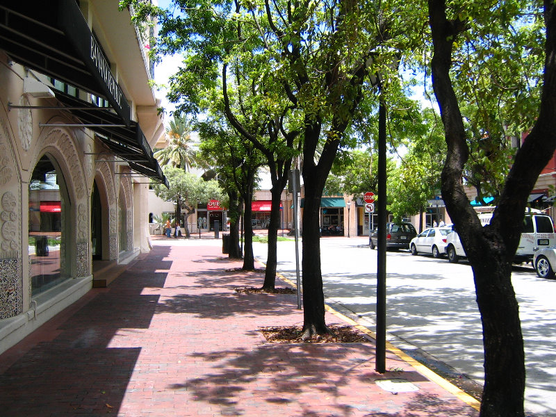 CocoWalk-Coconut-Grove-Miami-FL-050