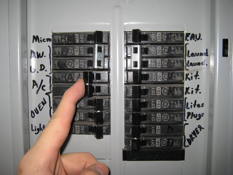 Comfortmaker-HVAC-Condenser-Dual-Run-Start-Capacitor-Replacement-Guide-047