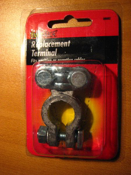 Corroded-Car-Battery-Terminal-Replacement-Guide-010