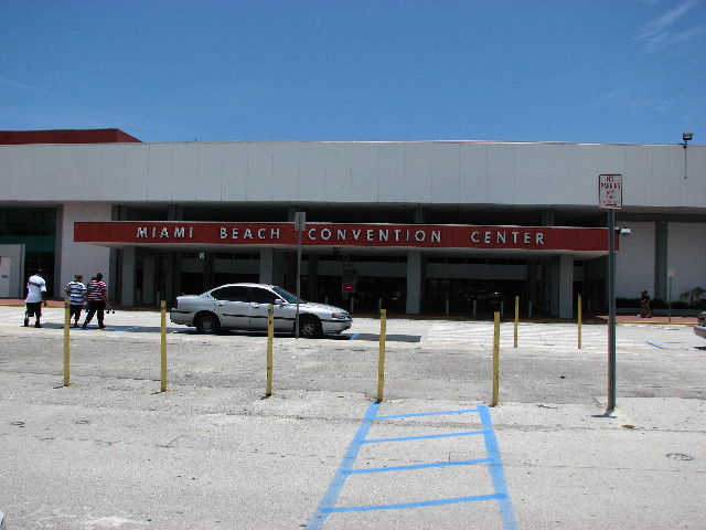 DUB-Custom-Auto-Show-Miami-Beach-FL-2007-003