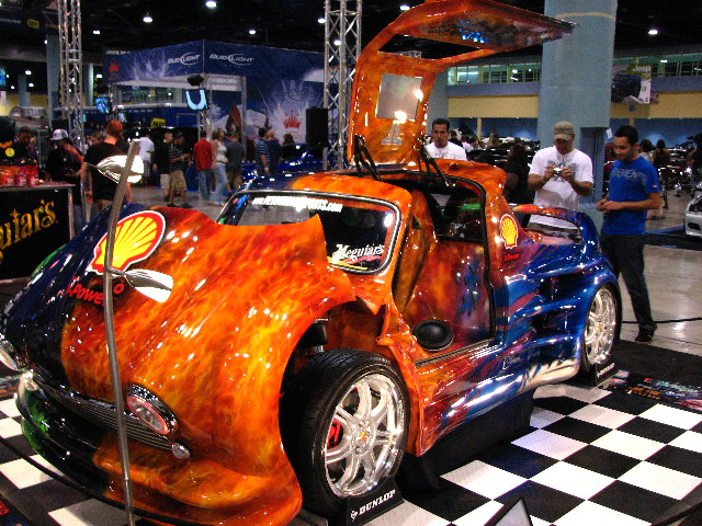 DUB-Custom-Auto-Show-Miami-Beach-FL-2007-005