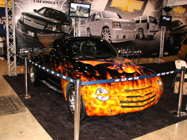 DUB-Custom-Auto-Show-Miami-Beach-FL-2007-007