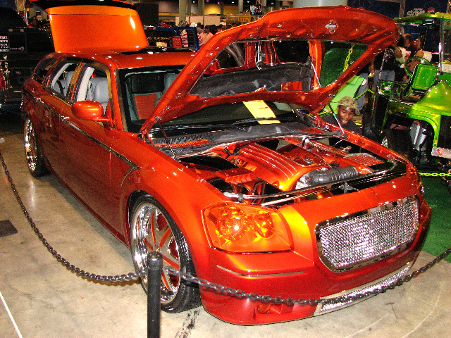 DUB-Custom-Auto-Show-Miami-Beach-FL-2007-023