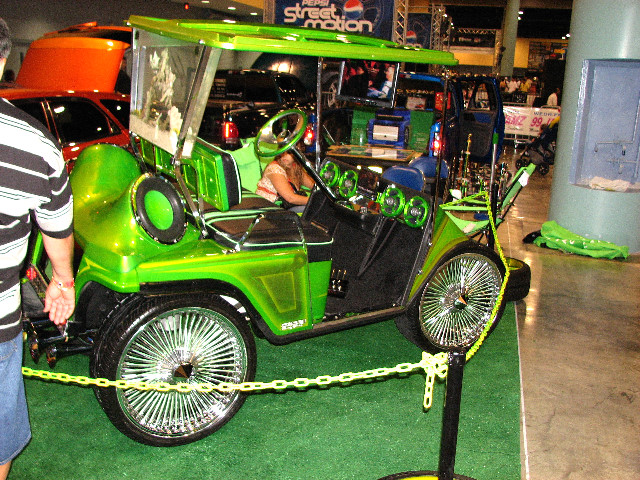 DUB-Custom-Auto-Show-Miami-Beach-FL-2007-024