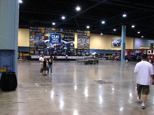 DUB-Custom-Auto-Show-Miami-Beach-FL-2007-041