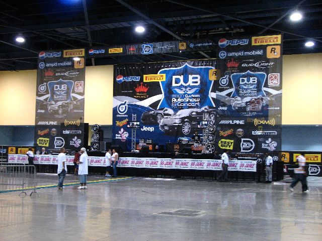 DUB-Custom-Auto-Show-Miami-Beach-FL-2007-047