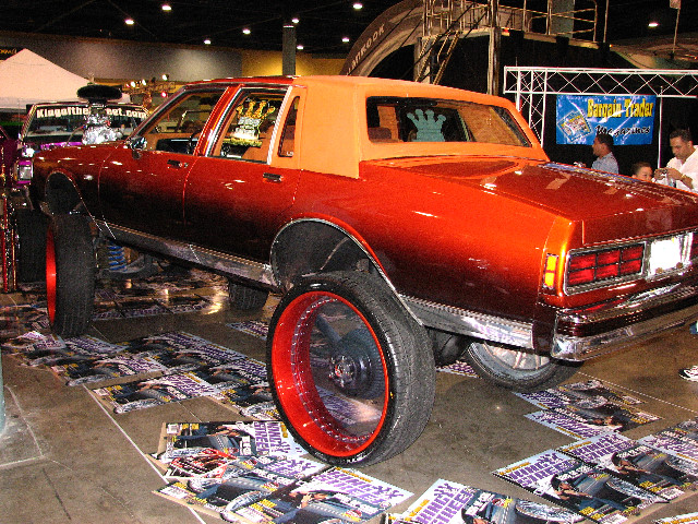 DUB-Custom-Auto-Show-Miami-Beach-FL-2007-078