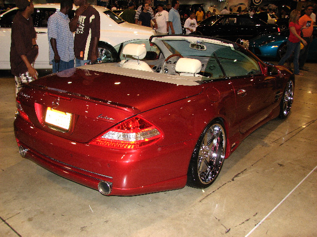 DUB-Custom-Auto-Show-Miami-Beach-FL-2007-095