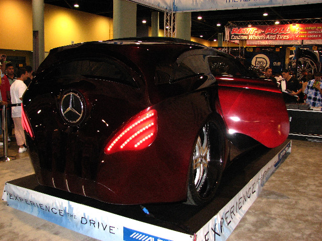 DUB-Custom-Auto-Show-Miami-Beach-FL-2007-096